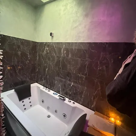 Hodinový hotel Jacuzzi