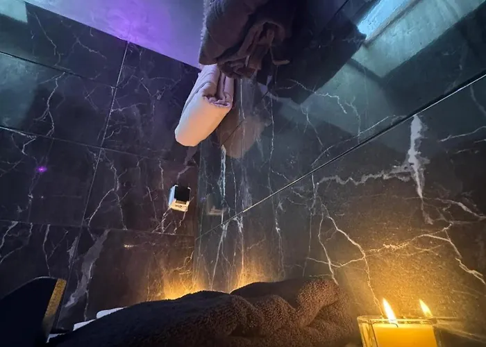 Timebasishotel Jacuzzi Lyon